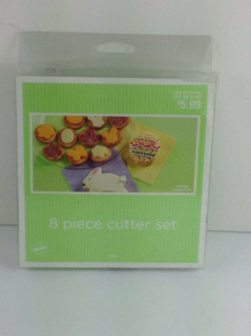 Outlet ⨠Bargainwizz Wilton Spring 8 Piece Cookie Cutter Set 𧨠3 Bargainwizz Wilton Spring 8 Piece Cookie Cutter Set
